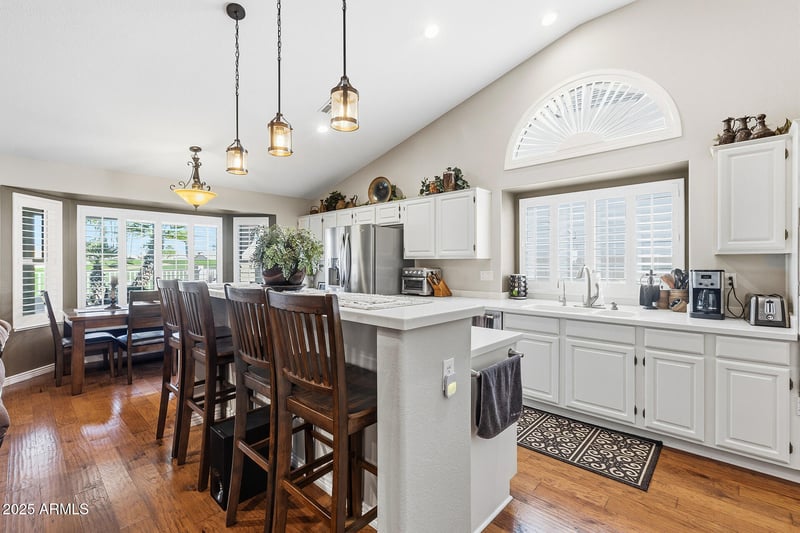 14358 Kiowa Trl, Surprise, AZ 85374