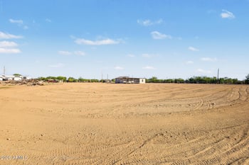 1436 W Virgil Dr, San Tan Valley, AZ 85144