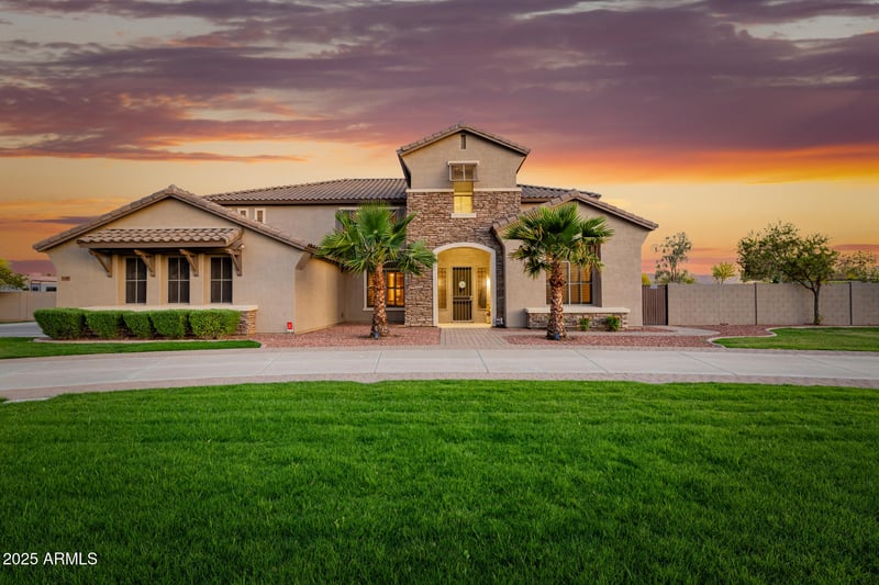 14367 Becker Ln, Surprise, AZ 85379