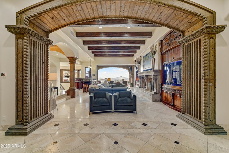 14371 Kalil Dr, Scottsdale, AZ 85259