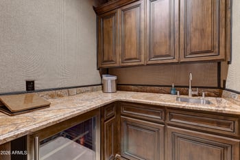 14371 Kalil Dr, Scottsdale, AZ 85259