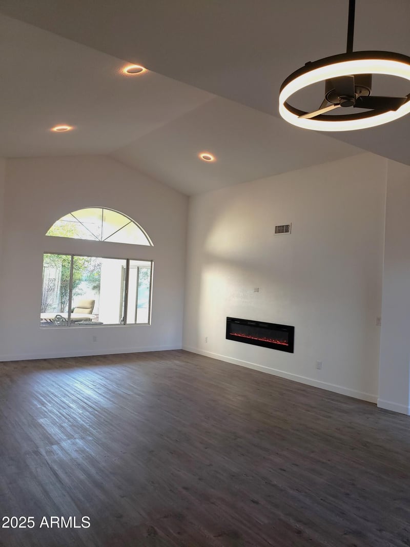 14371 Morning Star Trl, Surprise, AZ 85374