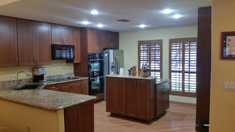 1438 E Redfield Rd, Gilbert, AZ 85234