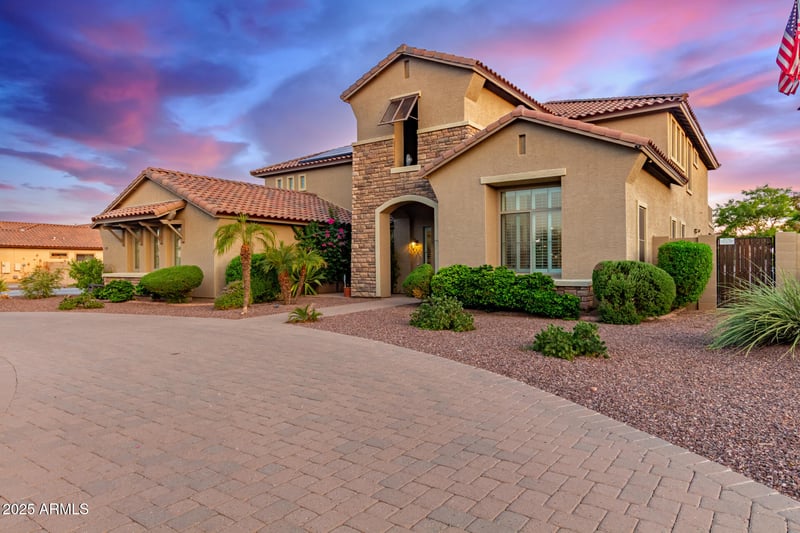 14391 Yucatan St, Surprise, AZ 85379