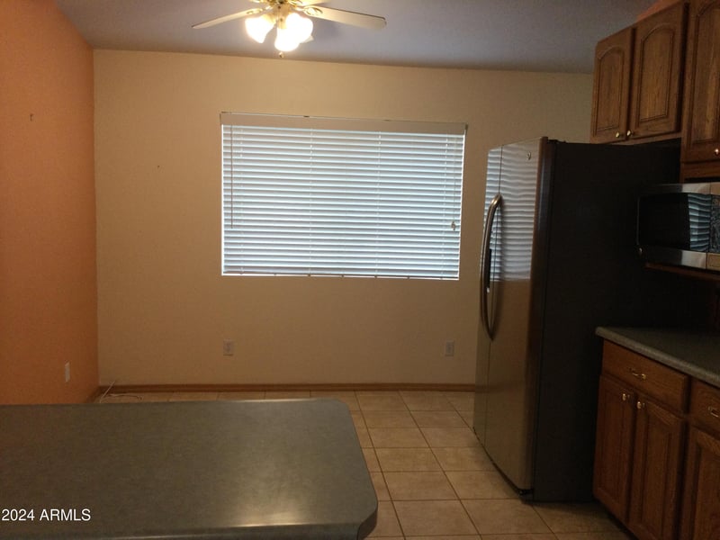 144 Peretz Cir, Morristown, AZ 85342