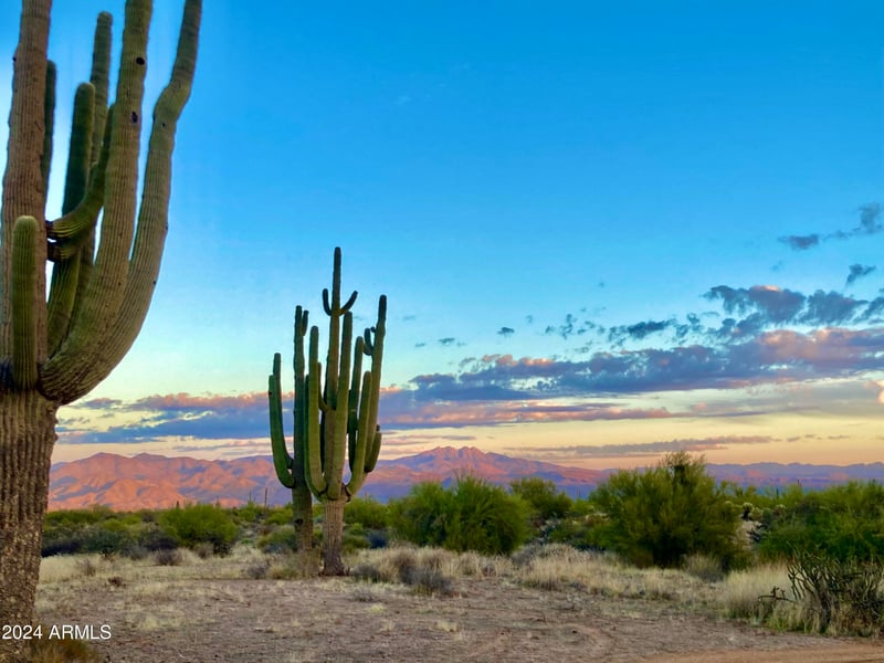 14400 Carefree Hw #A/B, Scottsdale, AZ 85262