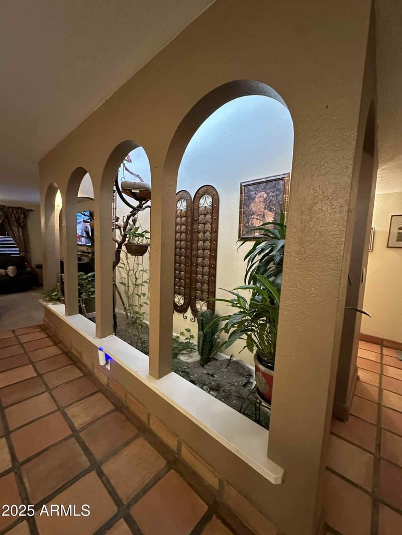 14402 Coral Gables Dr, Phoenix, AZ 85023
