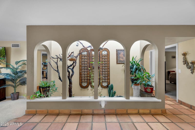 14402 Coral Gables Dr, Phoenix, AZ 85023