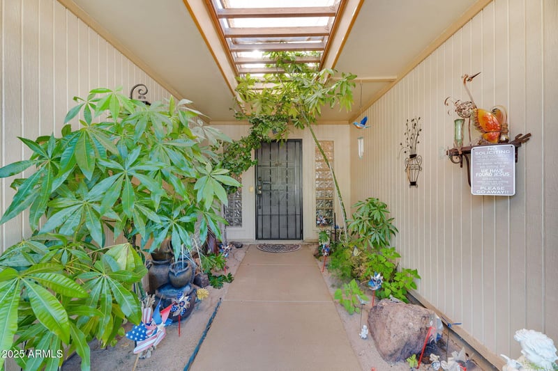 14402 Coral Gables Dr, Phoenix, AZ 85023