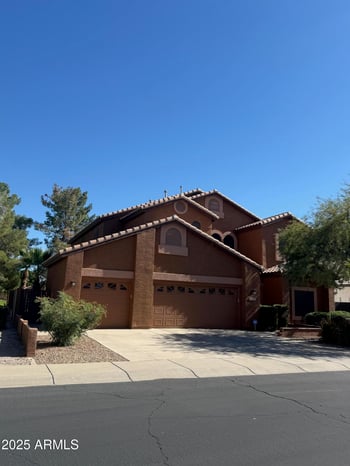 1441 La Arboleta Dr, Gilbert, AZ 85296