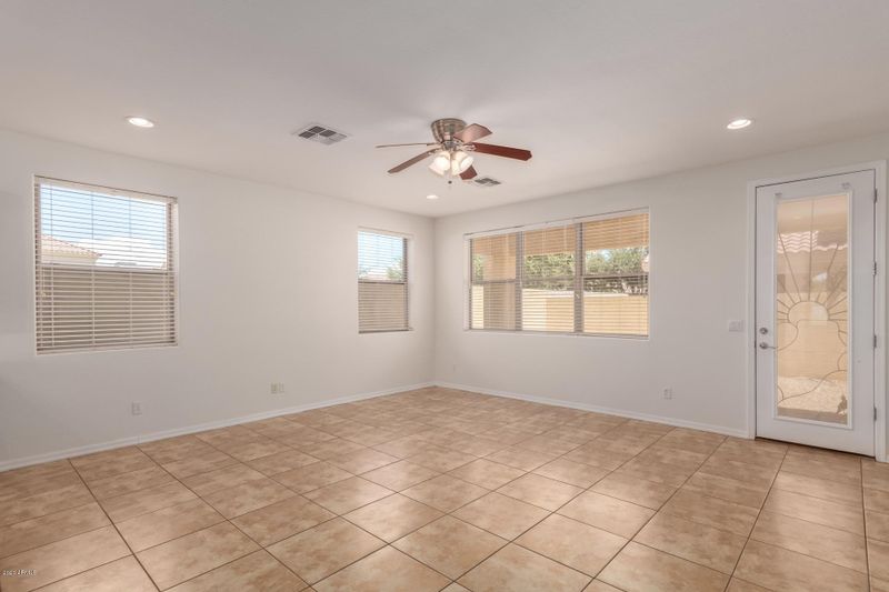 1441 S Terrace Rd, Tempe, AZ 85281