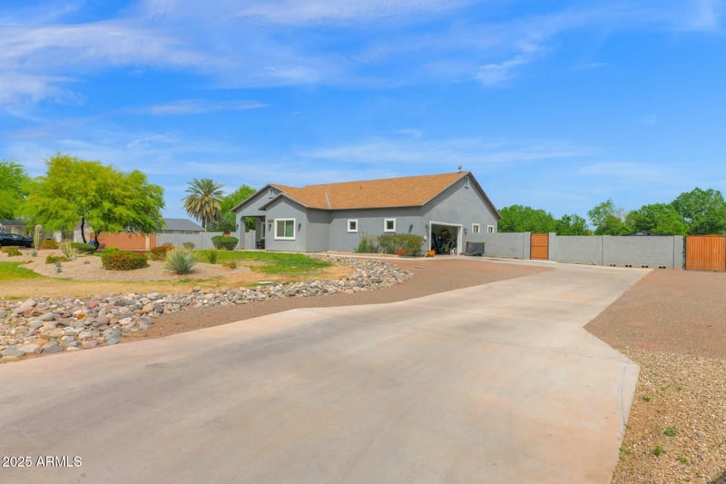 14415 184th Ave, Surprise, AZ 85388