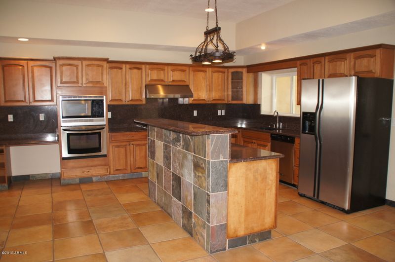 14416 N Medinan Dr, Phoenix, AZ 85022