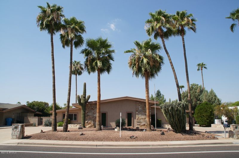 14416 N Medinan Dr, Phoenix, AZ 85022