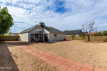 1442 Dava Dr, Tempe, AZ 85283