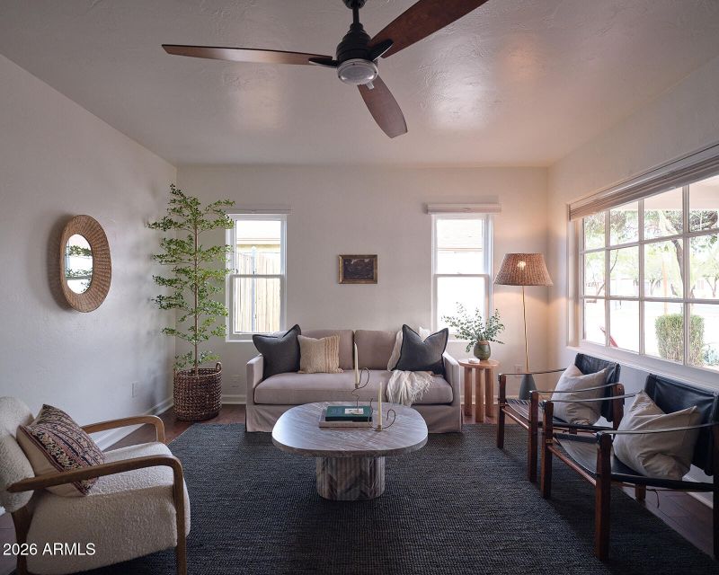 1442 E Palm Ln, Phoenix, AZ 85006