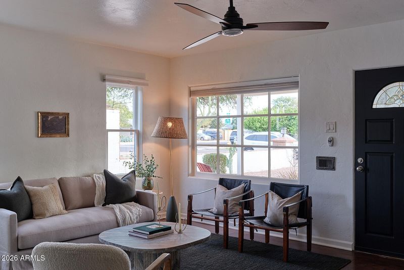 1442 E Palm Ln, Phoenix, AZ 85006