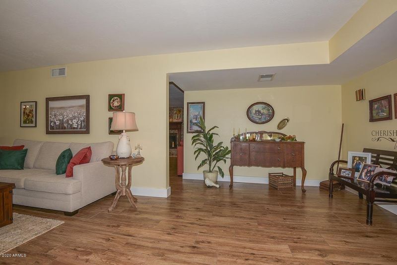 14420 N 5th Pl, Phoenix, AZ 85022