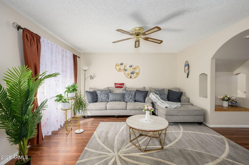 14426 58th Dr, Glendale, AZ 85306