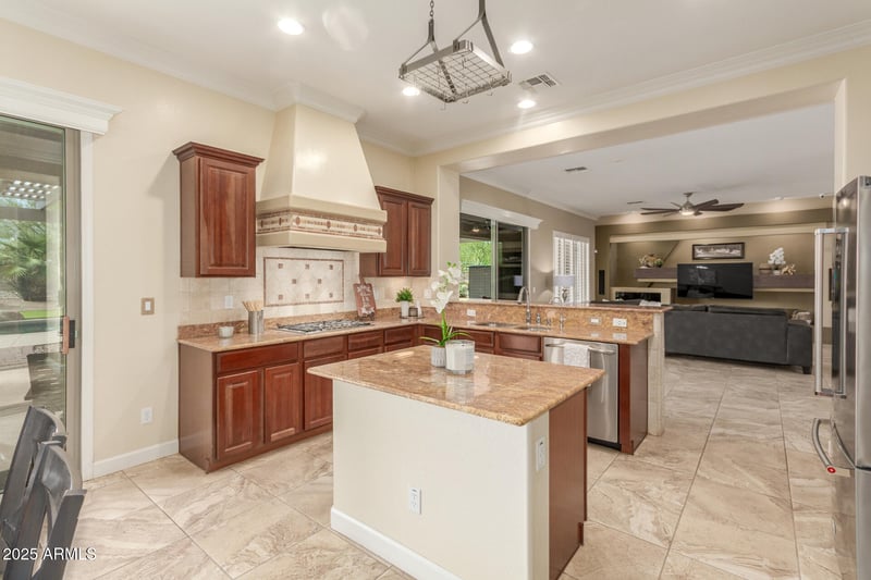 14426 Becker Ln, Surprise, AZ 85379