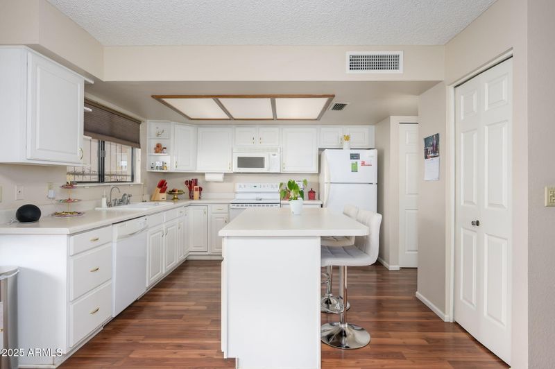 14426 N 58th Dr, Glendale, AZ 85306