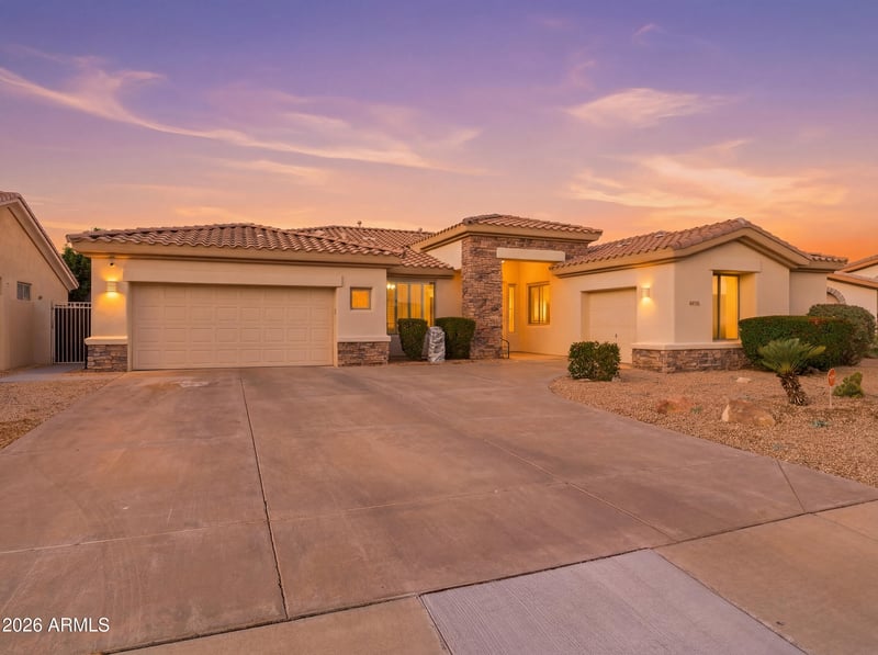 14426 Avalon Dr, Goodyear, AZ 85395