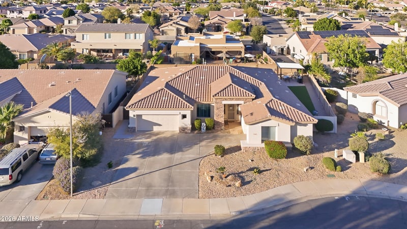 14426 Avalon Dr, Goodyear, AZ 85395