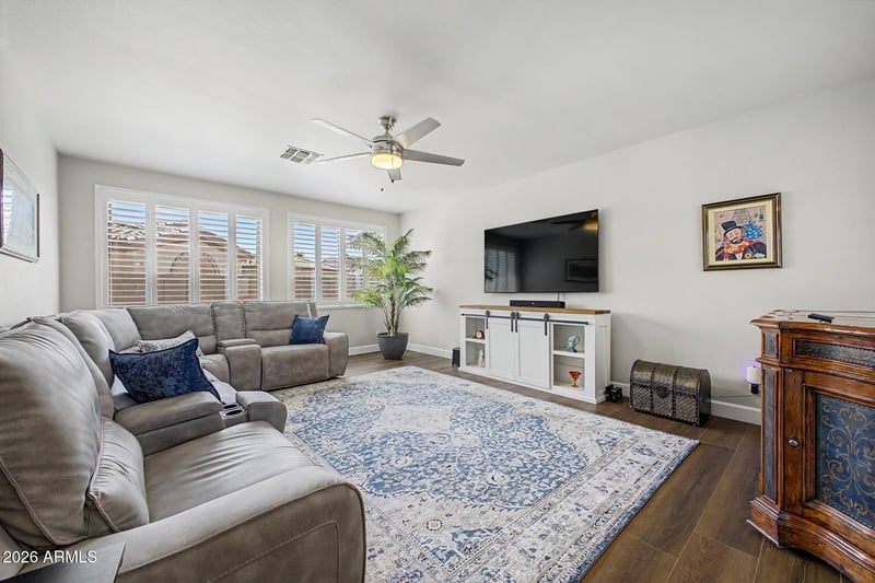 14426 Avalon Dr, Goodyear, AZ 85395