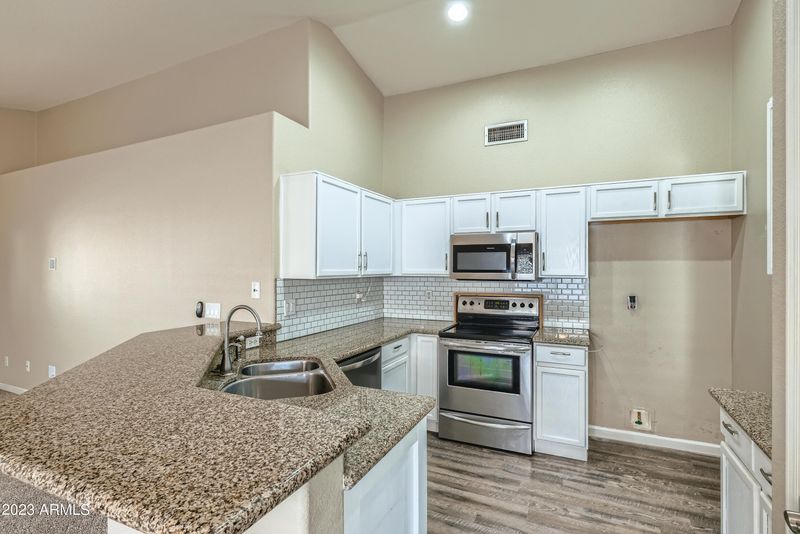 1443 S 58th St, Mesa, AZ 85206