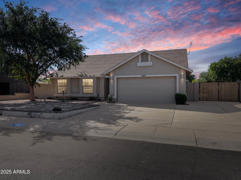 1443 Wickieup Ln, Phoenix, AZ 85024