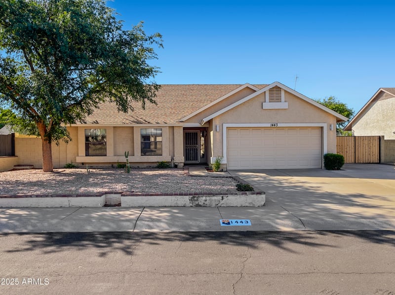 1443 Wickieup Ln, Phoenix, AZ 85024