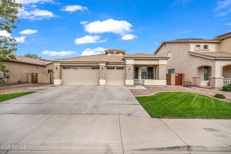 14432 Hearn Rd, Surprise, AZ 85379