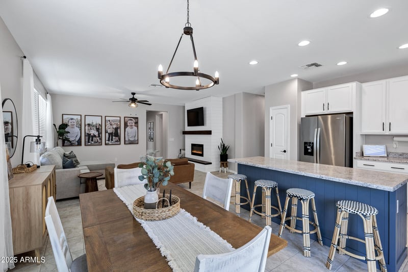 14442 Cottontail Ln, Surprise, AZ 85387