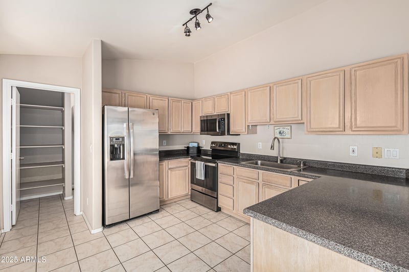 1445 7th Ave, Apache Junction, AZ 85120