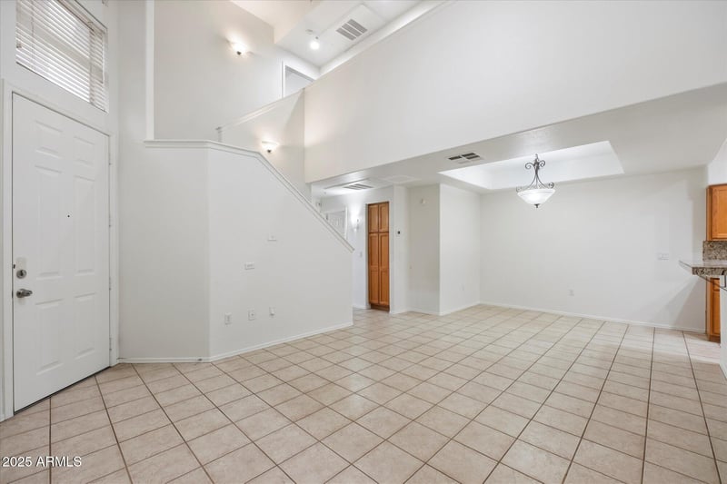 1445 Broadway Rd #120, Tempe, AZ 85282