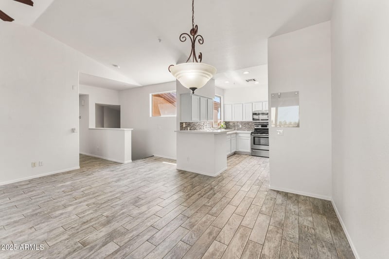 1445 Broadway Rd #208, Tempe, AZ 85282
