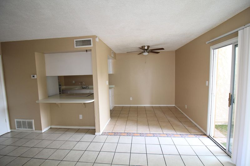 1445 N 54th Ln, Phoenix, AZ 85043