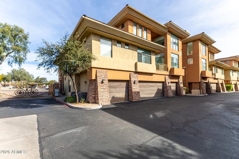 14450 Thompson Peak Pw #215, Scottsdale, AZ 85260