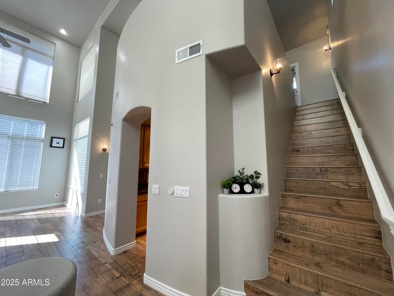 14450 Thompson Peak Pw #212, Scottsdale, AZ 85260