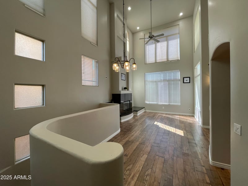 14450 Thompson Peak Pw #212, Scottsdale, AZ 85260