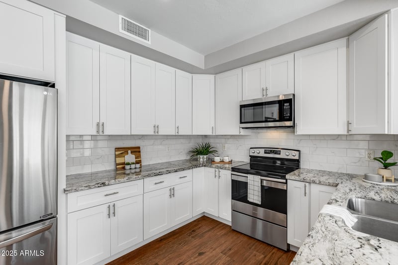 14452 40th St, Phoenix, AZ 85044