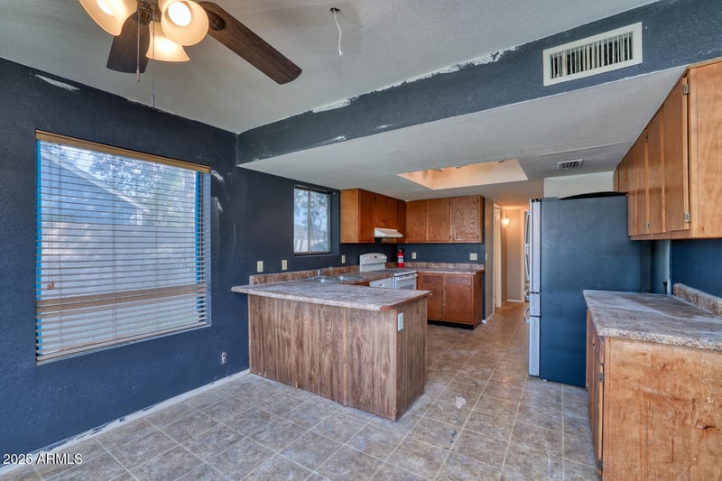 1446 Coleman Cir, Mesa, AZ 85201