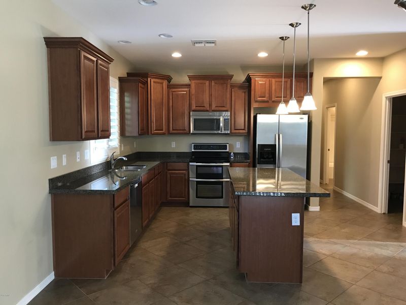 1446 E Goldcrest St, Gilbert, AZ 85297