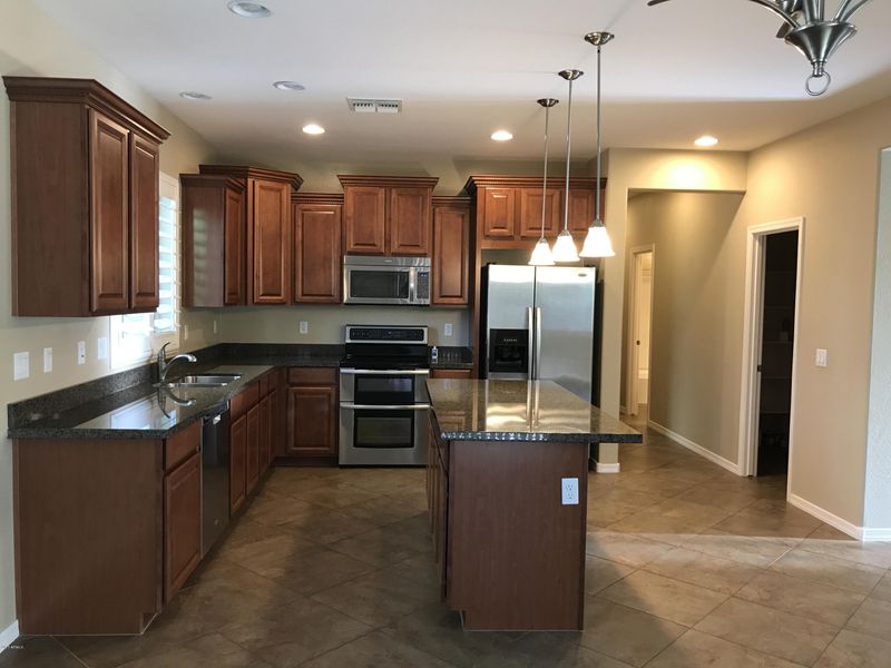 1446 E Goldcrest St, Gilbert, AZ 85297