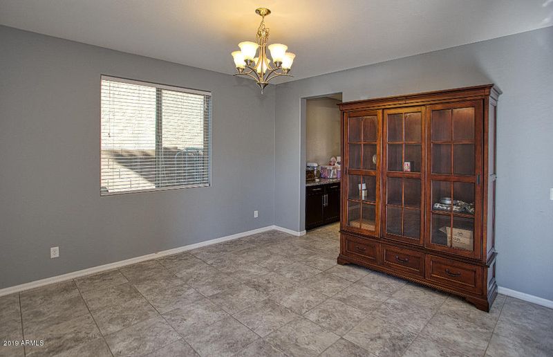 1446 E Warbler Rd, Gilbert, AZ 85297
