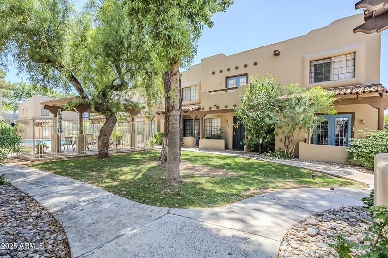 1446 Grovers Ave #13, Phoenix, AZ 85022