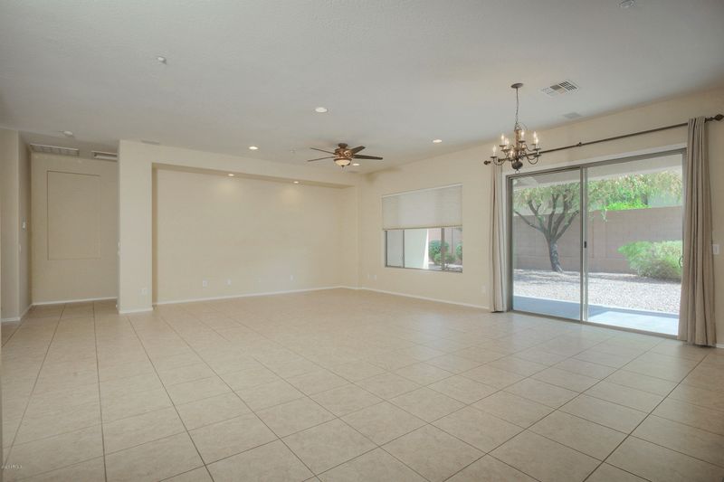 1446 W Whitman Ct, Anthem, AZ 85086
