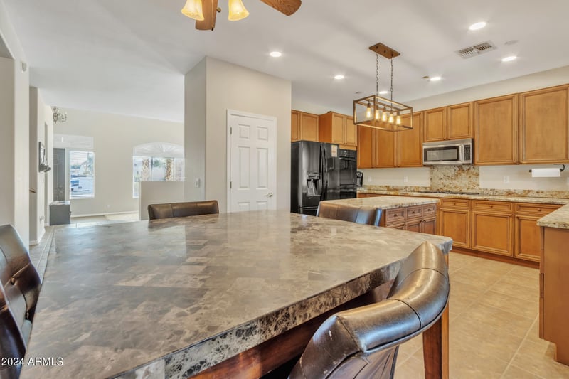 14462 Avalon Dr, Goodyear, AZ 85395
