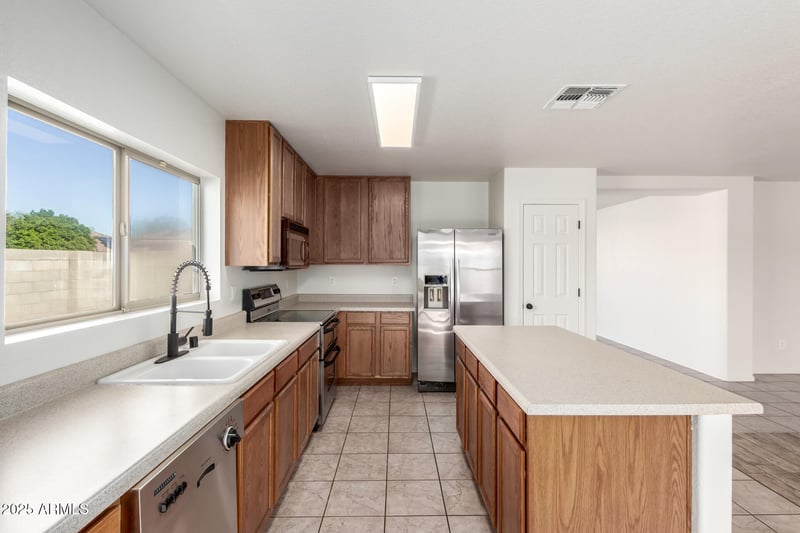 14464 N 156th Ln, Surprise, AZ 85379