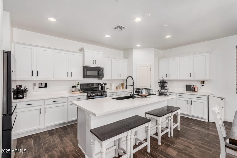 14469 Honeysuckle Dr, Surprise, AZ 85387